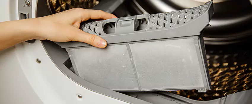 Signs Of A Clogged Dryer Lint Trap in Maryland City, Maryland
